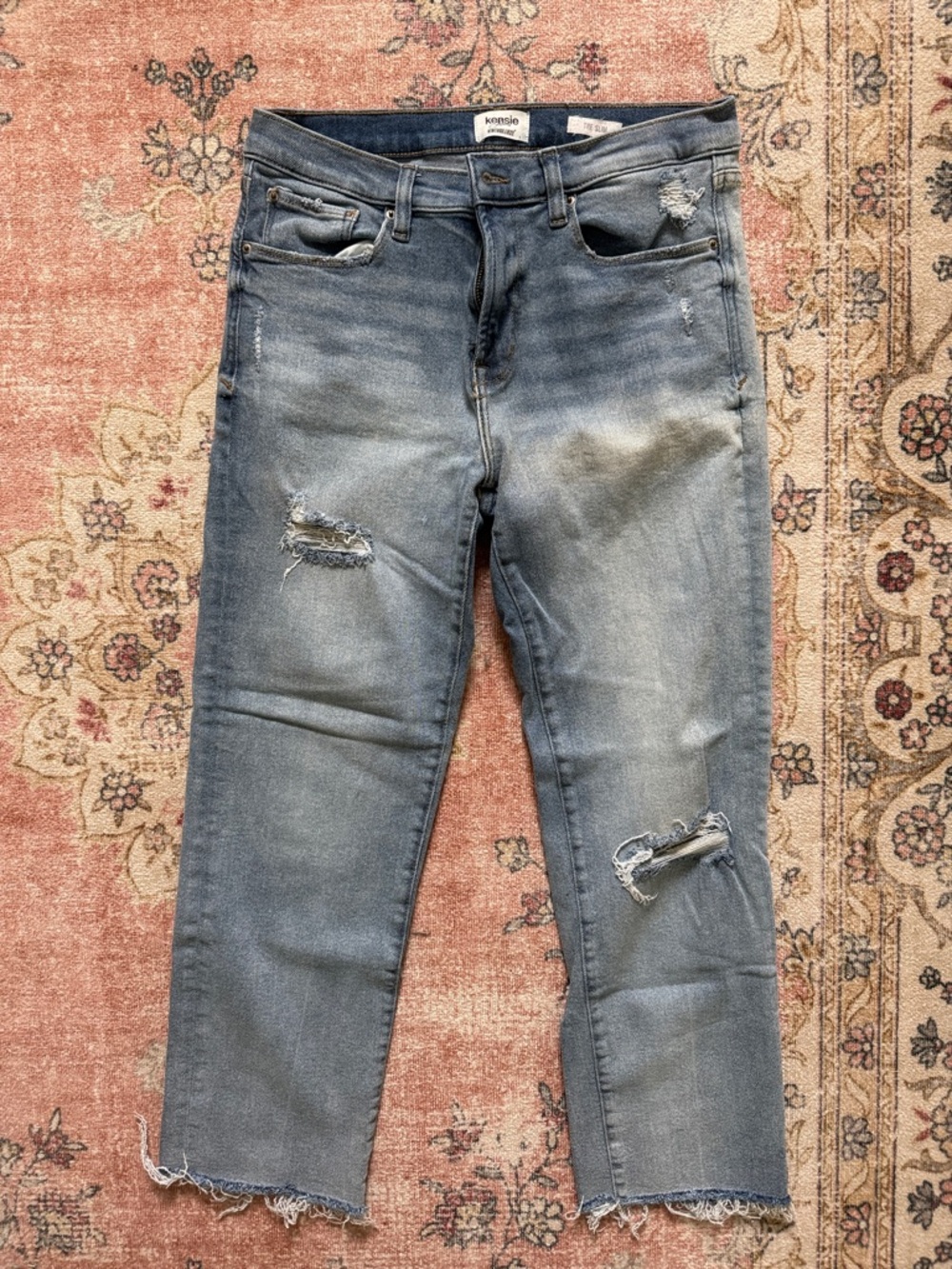 Kensie Straight Leg Jeans